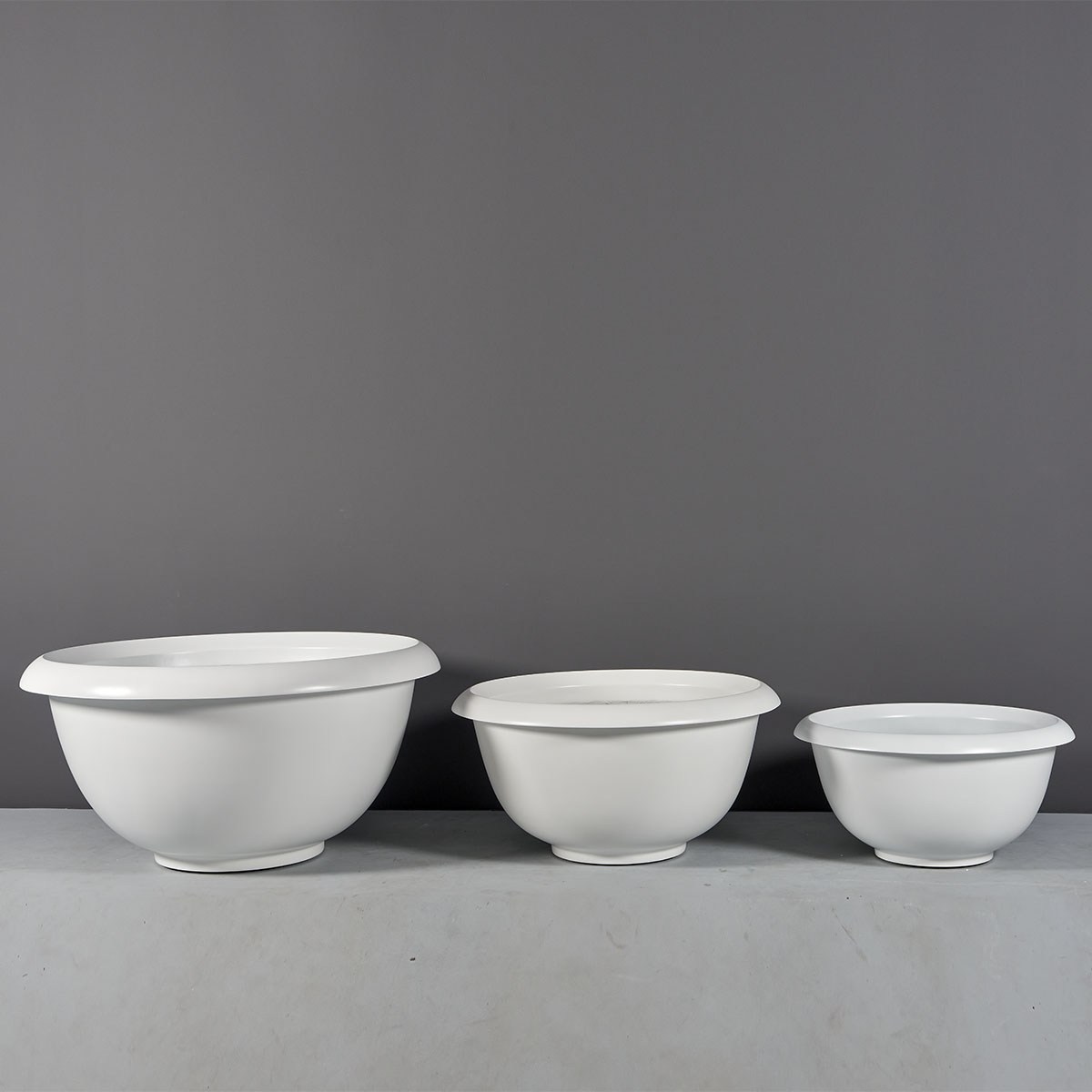 Niagara Traditional Bowl Outdoor Restaurant Planter
