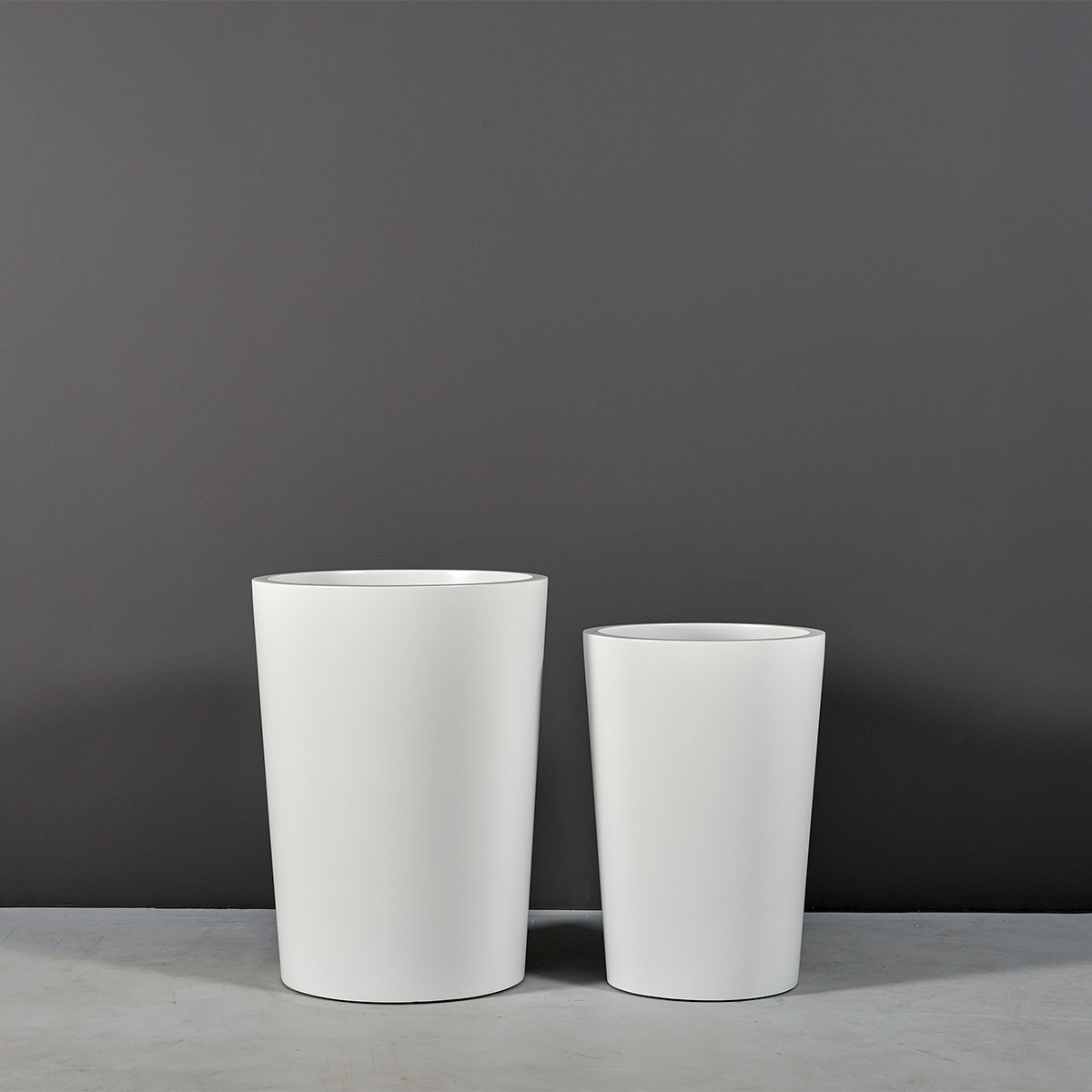 Tegel Tapered Round Outdoor Restaurant Planter