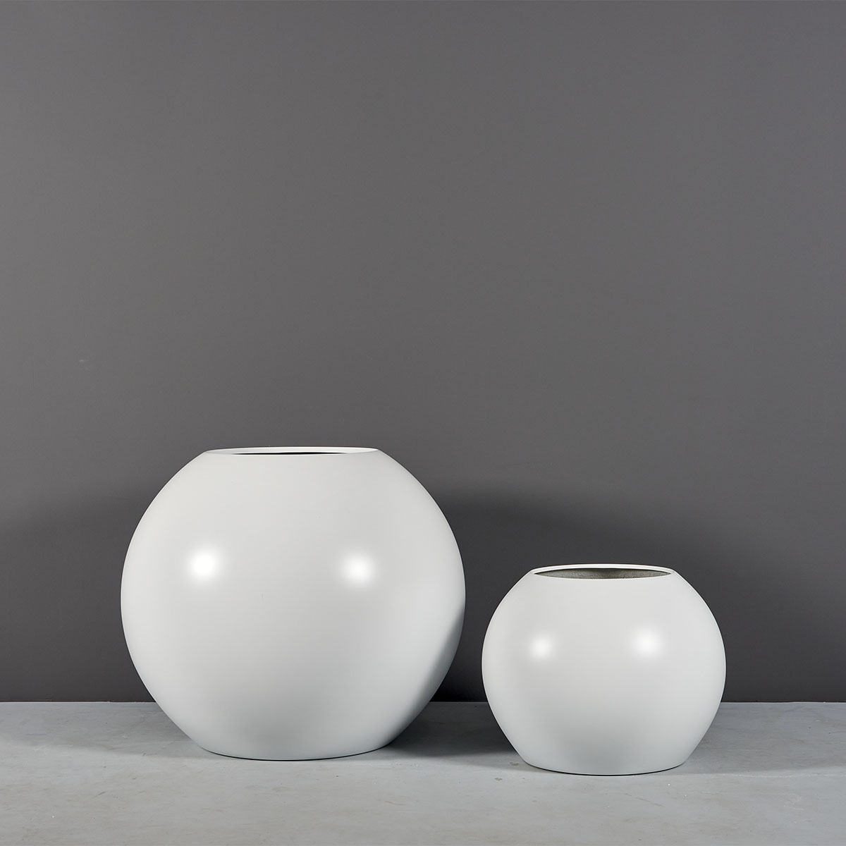 Globe Outdoor Restaurant Planter