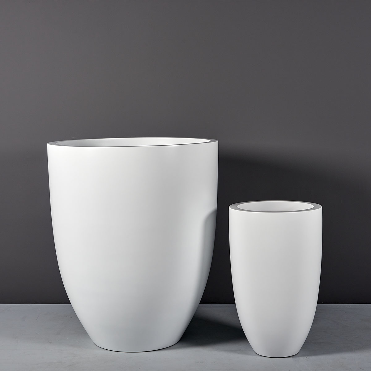 Brannan Tapered Round Outdoor Restaurant Planter