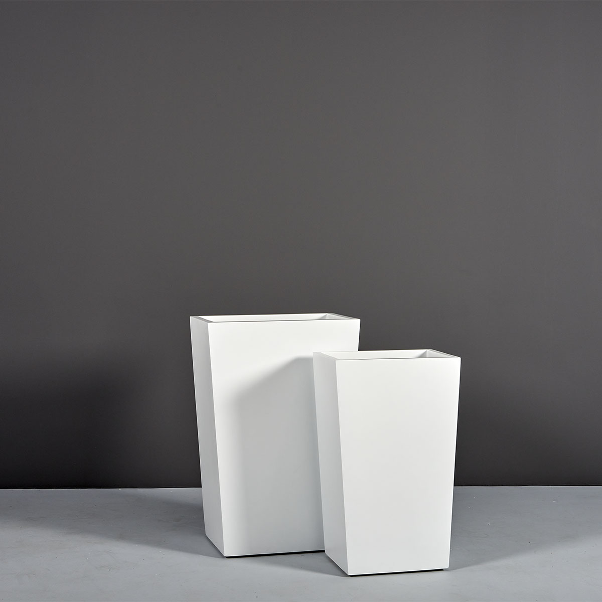Amsterdam Tapered Rectangular Outdoor Restaurant Planter